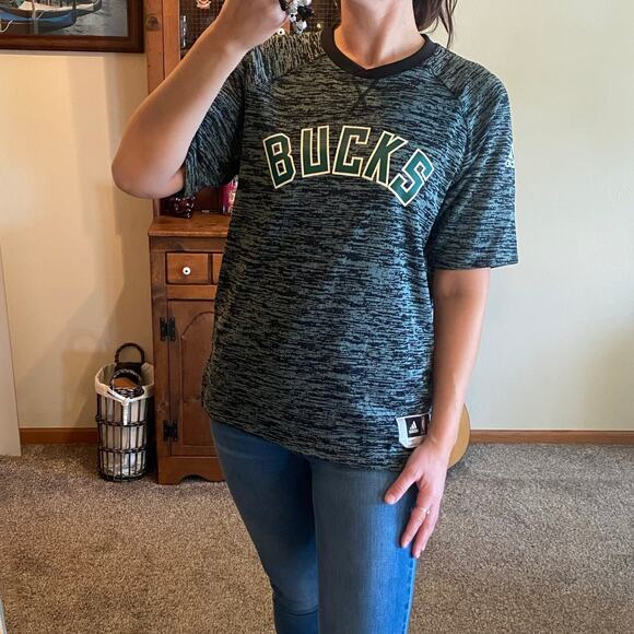 adidas Milwaukee Bucks gray short sleeve shirt - Picture 2 of 6